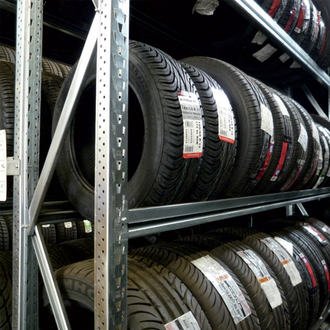 45 TYRES RACK LINE SHELVING