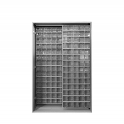 Armadio con 2 pannelli fissi, 1 scorrevole e 42 cassettiere. Mm 1270x400x1950h